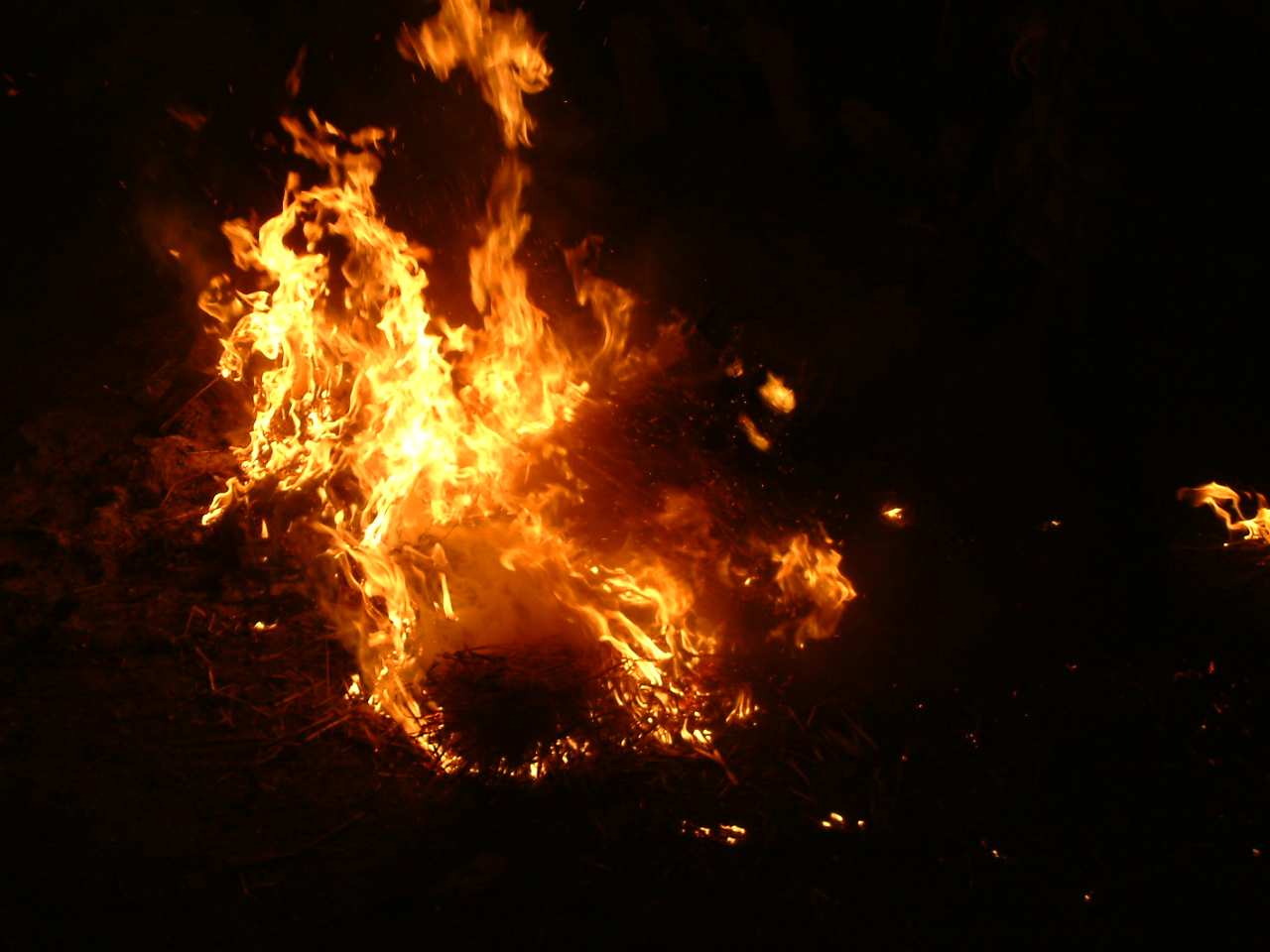 Osterfeuer 2003   Wache 18.-19.April (89)