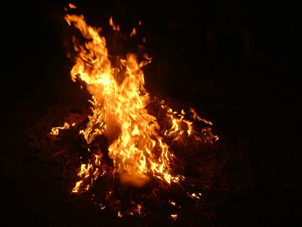Osterfeuer 2003   Wache 18.-19.April (91)