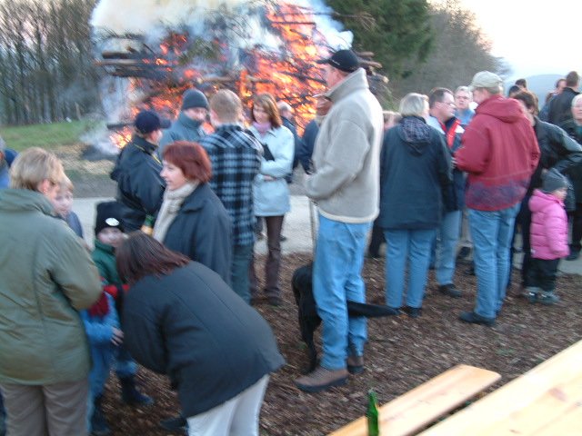 Osterfeuer 2004 11.04.04 Sonntags (10)